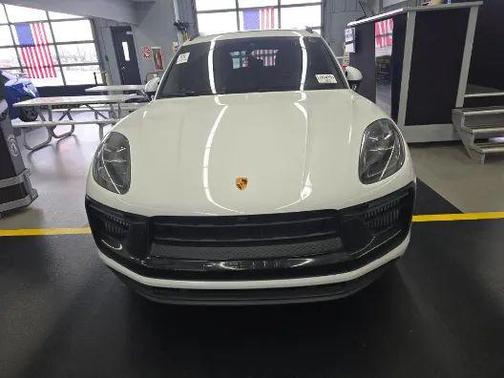 2022 Porsche Macan S