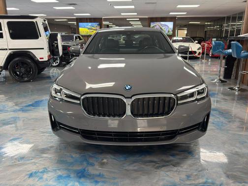 2022 BMW 530e Base