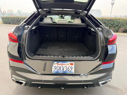 2024 BMW X6 xDrive40i