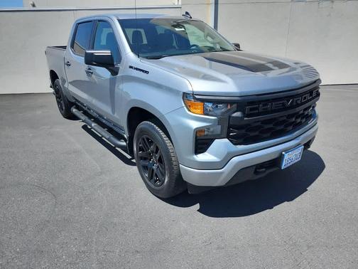 Sterling Gray Metallic 2023 Chevrolet Silverado 1500 Custom