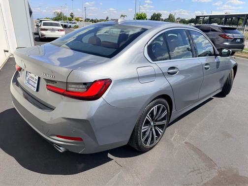 2025 BMW 330 i xDrive