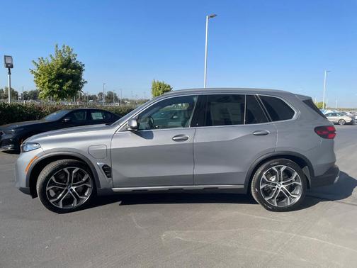 2026 BMW X5 PHEV xDrive50e