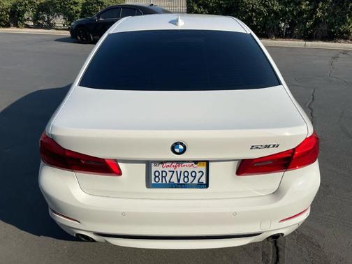 2020 BMW 530 i