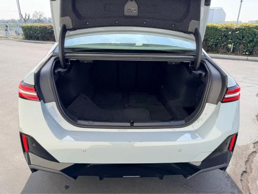 2026 BMW 530 i xDrive