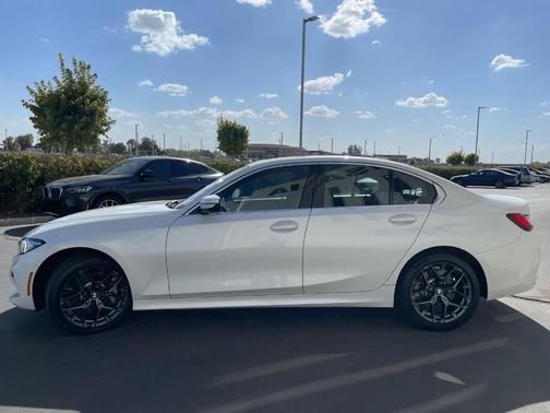 2025 BMW 330 i xDrive