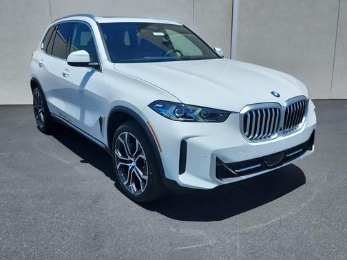 Alpine White 2026 BMW X5 sDrive40i