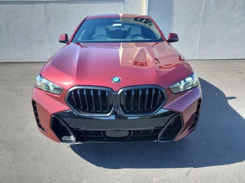Aventurin Red Metallic 2027 BMW X6 xDrive40i