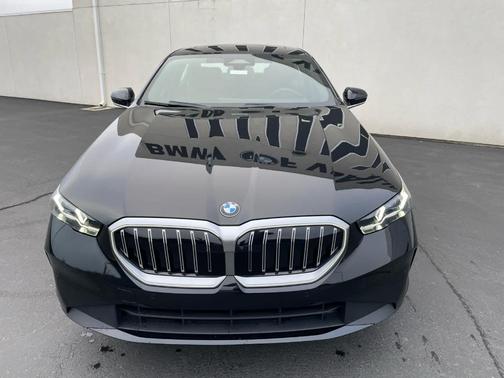 2026 BMW 530 i