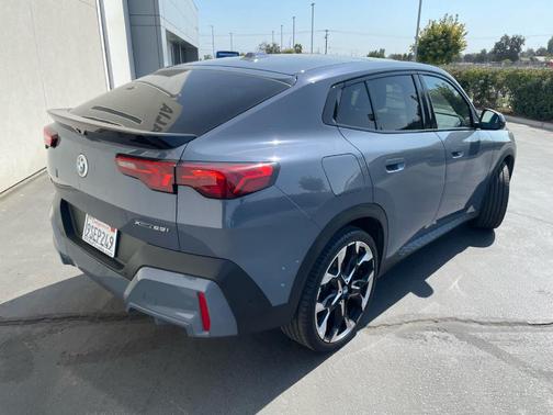 2025 BMW X2 xDrive28i