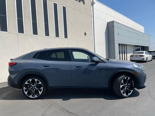 2025 BMW X2 xDrive28i