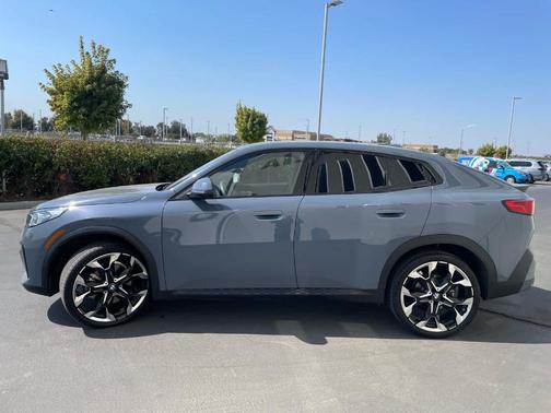 2025 BMW X2 xDrive28i