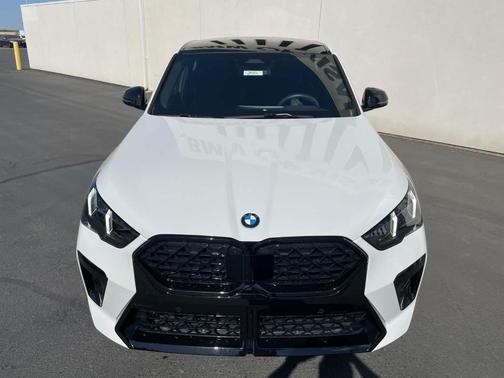 2025 BMW X2 xDrive28i