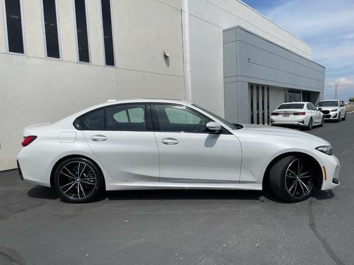 2024 BMW 330 i