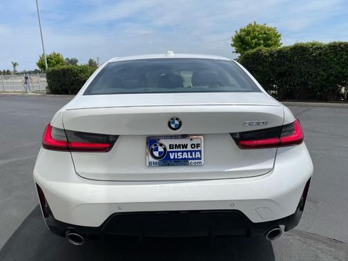 2024 BMW 330 i