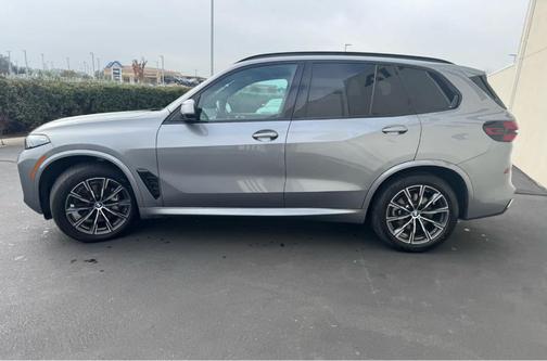 2025 BMW X5 xDrive40i