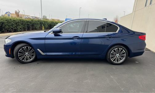 2019 BMW 530 i
