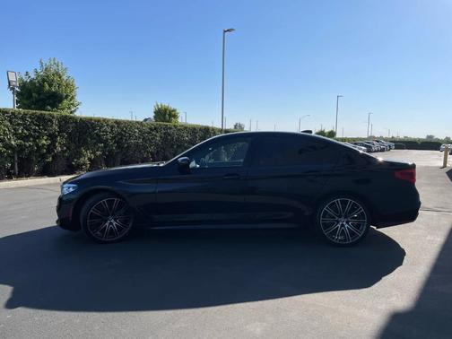 2019 BMW 540 i