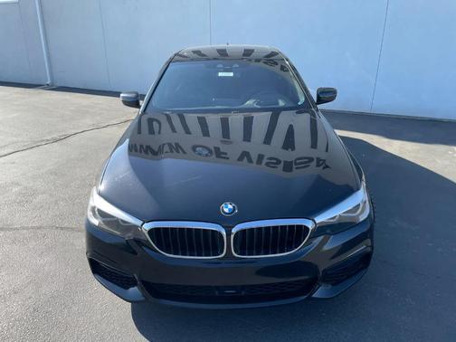 2019 BMW 540 i