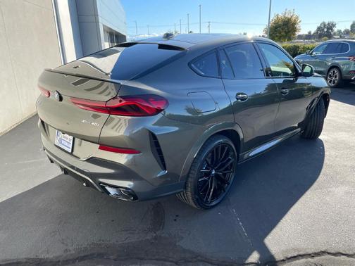 2026 BMW X6 xDrive40i