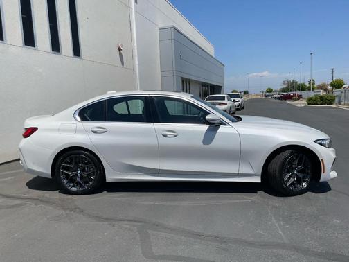 2025 BMW 330 i