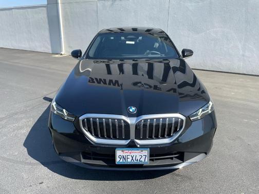 2025 BMW 530 i