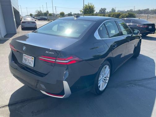 2025 BMW 530 i
