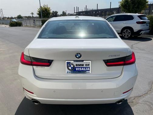 2025 BMW 330 i