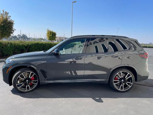 2026 BMW X5 M60i