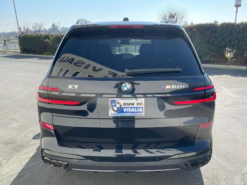 2025 BMW X7 M60i