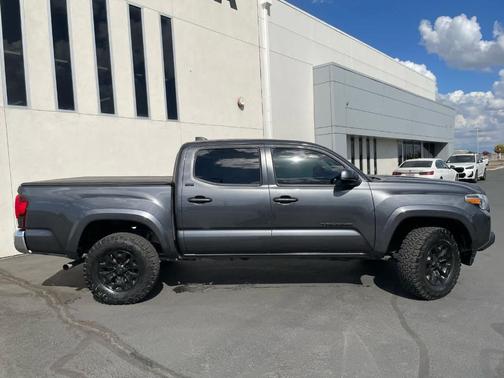 2020 Toyota Tacoma SR5