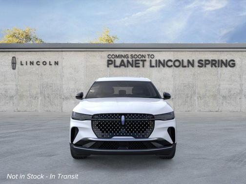 White Platinum Metallic Tri-Coat 2026 Lincoln Nautilus Premiere