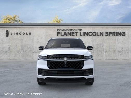 Crystal White Metallic Clearcoat 2026 Lincoln Navigator Black Label