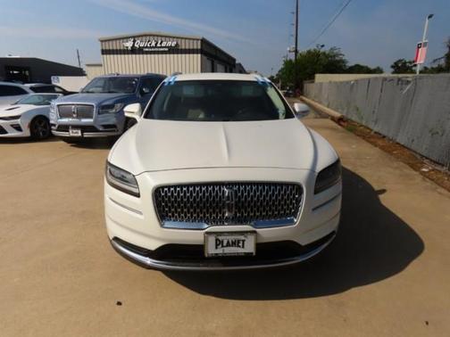 2022 Lincoln Nautilus Standard