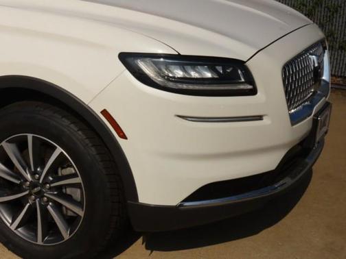 2022 Lincoln Nautilus Standard