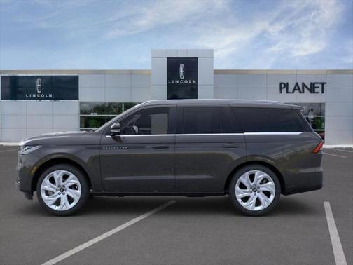 2025 Lincoln Navigator Black Label