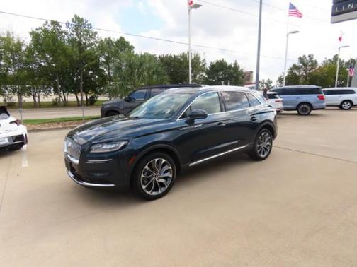 2022 Lincoln Nautilus Reserve