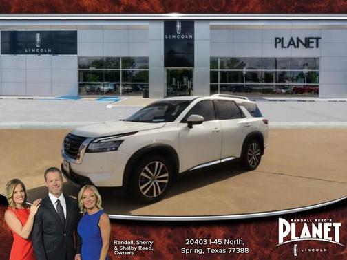 2022 Nissan Pathfinder Platinum 2WD