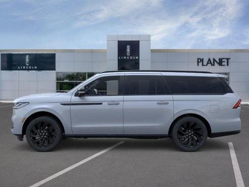 2025 Lincoln Navigator Reserve