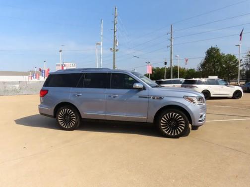 2020 Lincoln Navigator Black Label