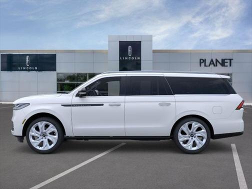 2025 Lincoln Navigator Black Label
