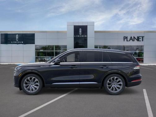 Infinite Black Metallic Clearcoat 2026 Lincoln Aviator Reserve AWD