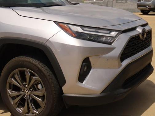 2025 Toyota RAV4 Hybrid XLE Premium