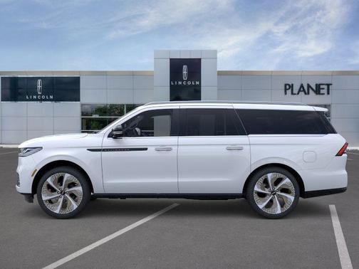 2025 Lincoln Navigator Black Label