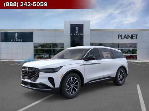 White Platinum Metallic Tri-Coat 2026 Lincoln Nautilus Premiere