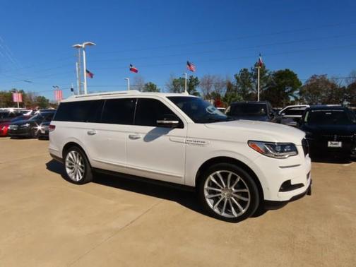 2022 Lincoln Navigator Black Label