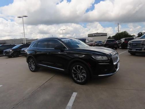 Infinite Black Metallic Clearcoat 2023 Lincoln Nautilus Reserve