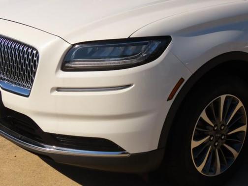 2022 Lincoln Nautilus Standard