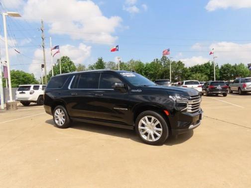 2023 Chevrolet Suburban 4WD High Country