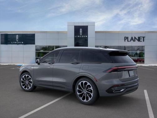 2025 Lincoln Nautilus Reserve