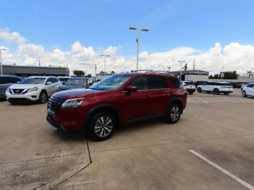 2024 Nissan Pathfinder SL FWD